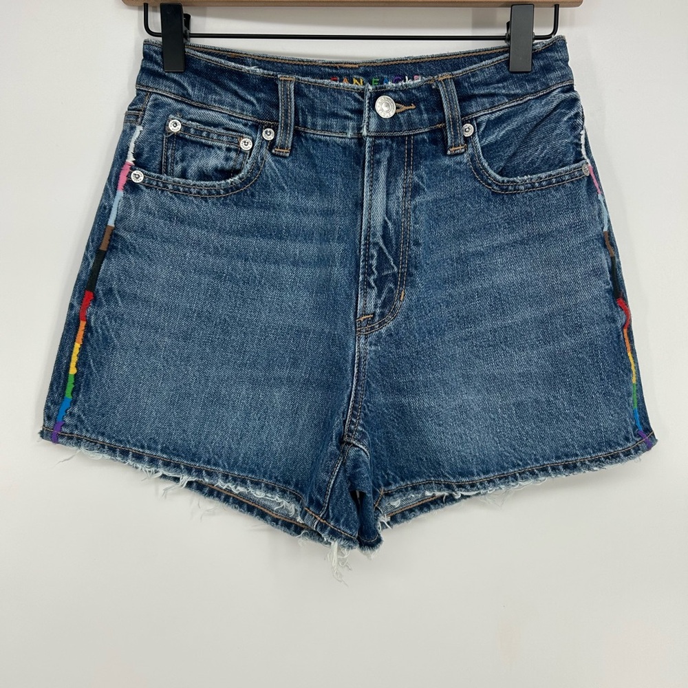 American Eagle Highest Rise '90s‎ Boyfriend Short Rainbow Tuxedo Stripe - Size 0